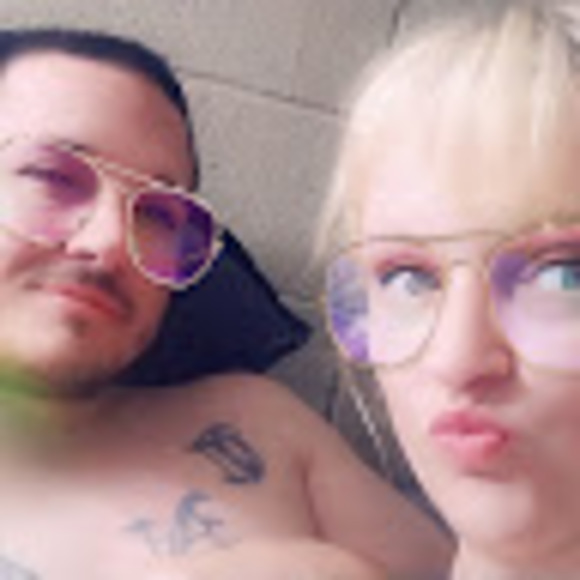 Meet your Posher, Ryan and patti - Picture 1 of 1